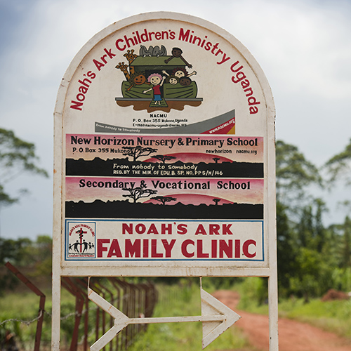 Uganda Noahs Ark CD klein 1